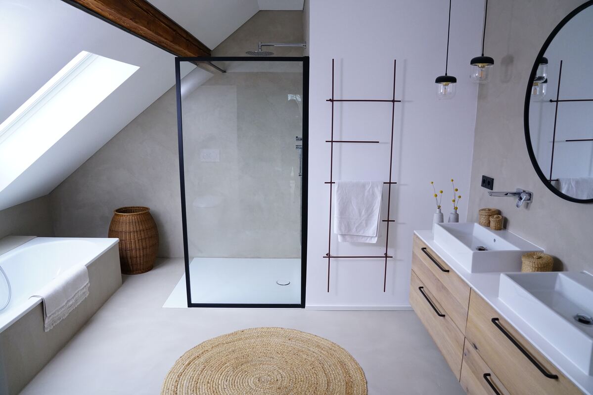 10 Loft Bathroom Ideas To Inspire You