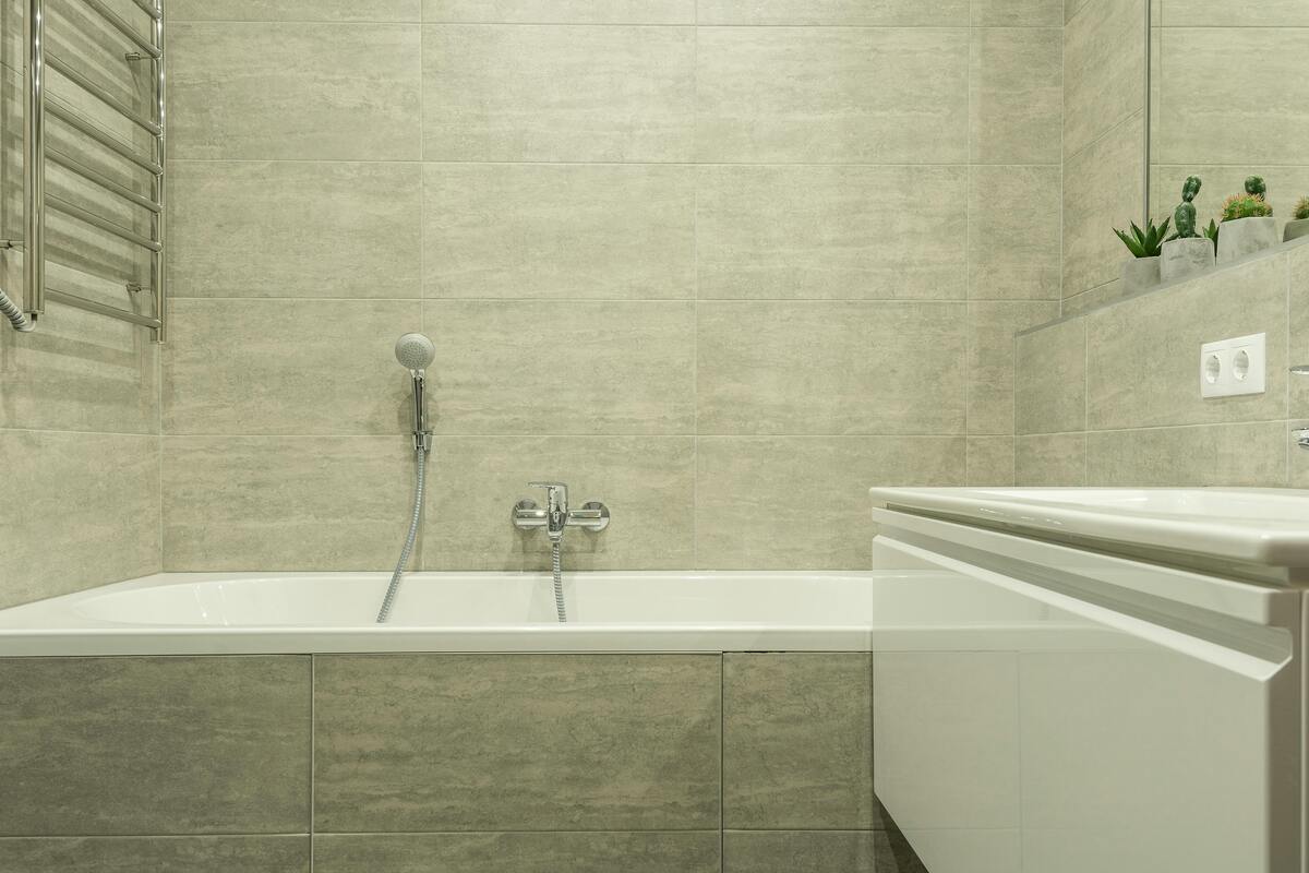 lime green bathroom, bathroom tile ideas